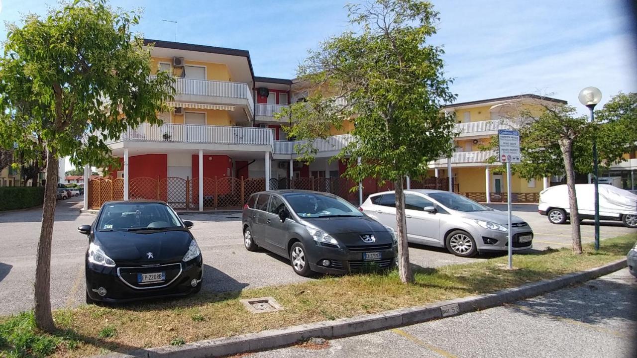 Condominio Miriam 比比翁 外观 照片